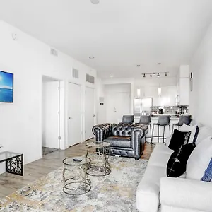 Downtown Gem 1-bd W/pool, Gym, & Sky Lounge Apartment Tampa